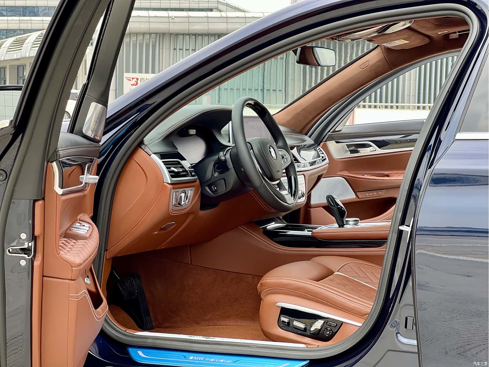 BMW 7 Series, 2021 все фото