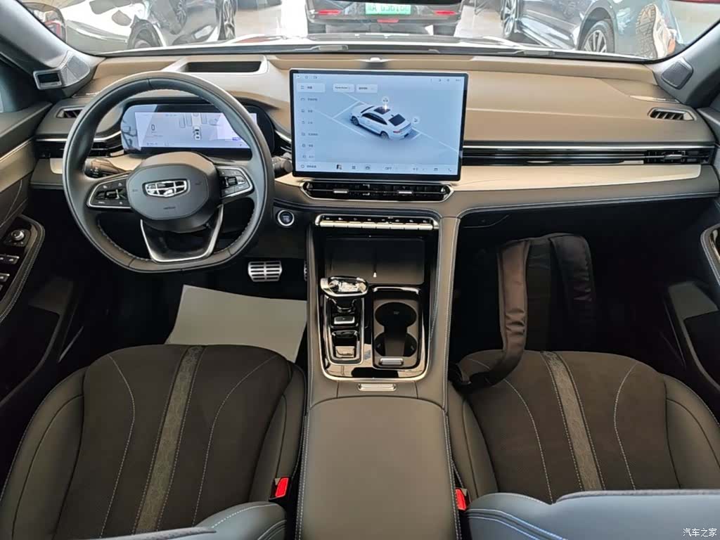 Geely Preface, 2025 10