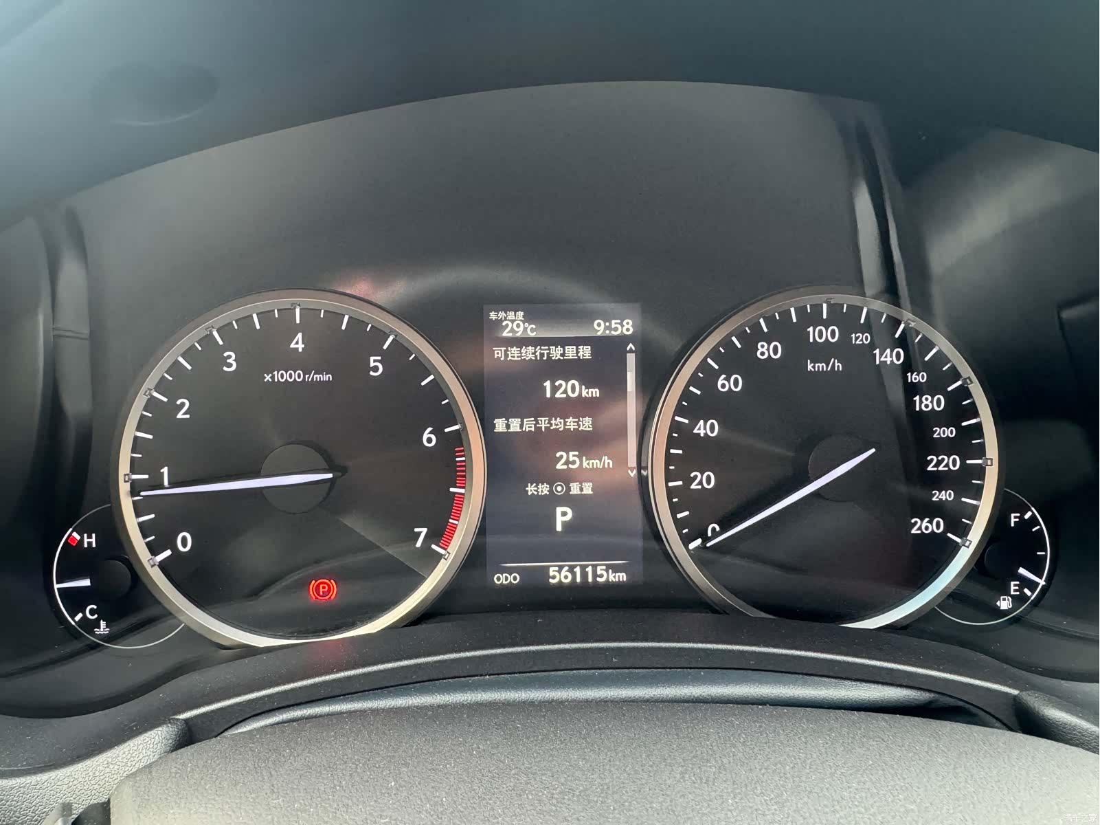 Lexus NX, 2018 11