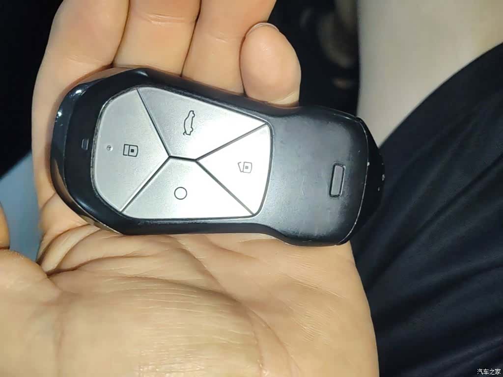 Xpeng G3i, 2023 9