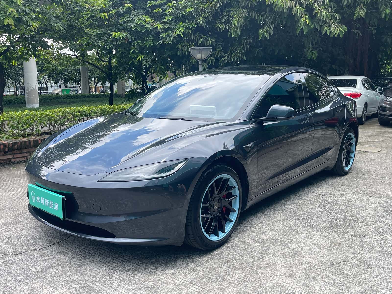 Tesla Model 3, 2024 1