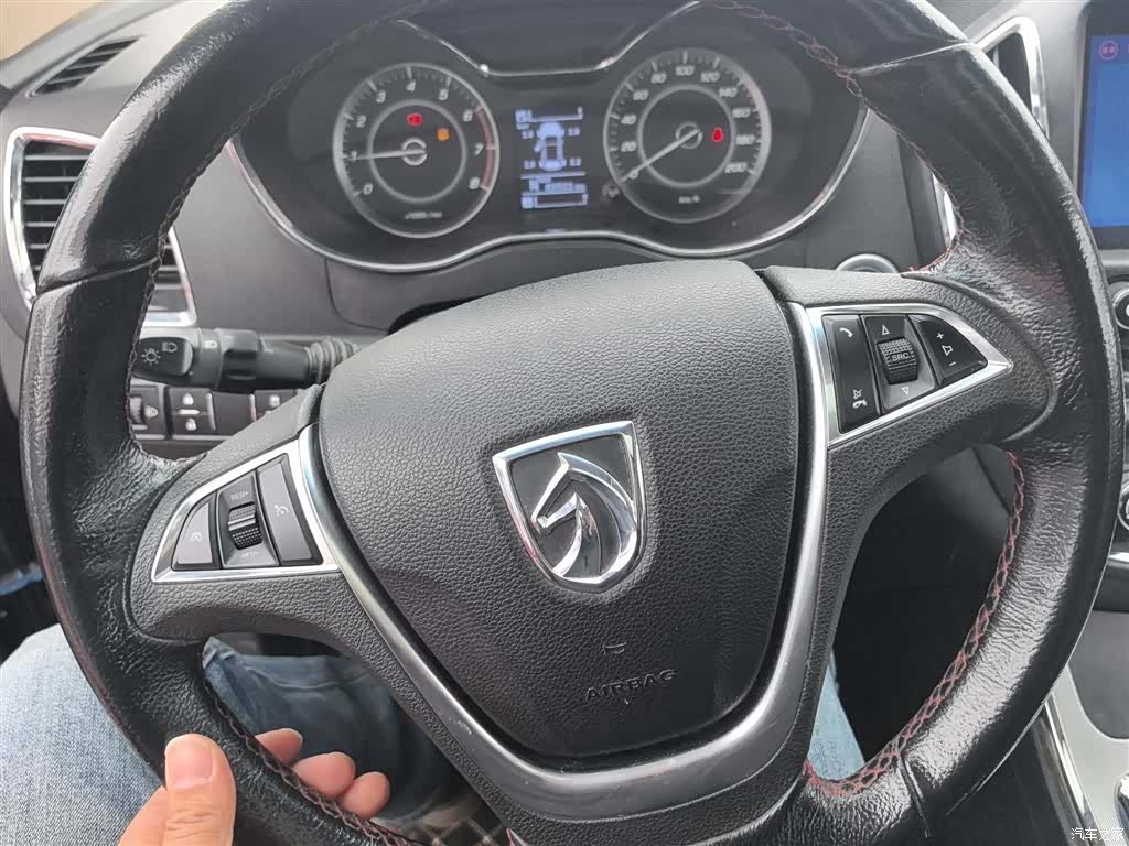Wuling 560, 2017 11
