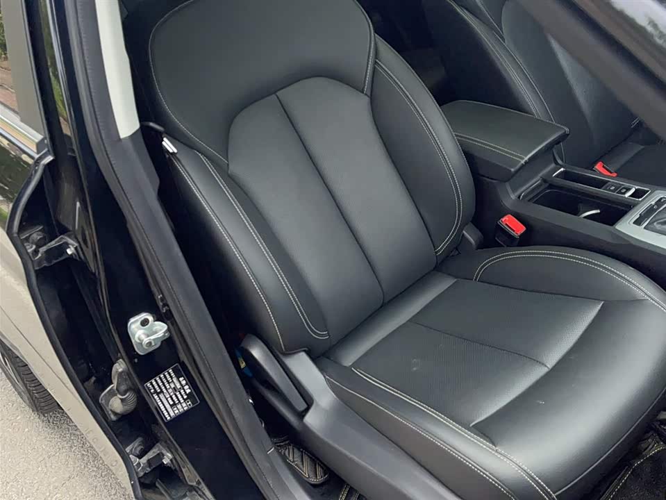 Roewe RX5 Roewe RX5