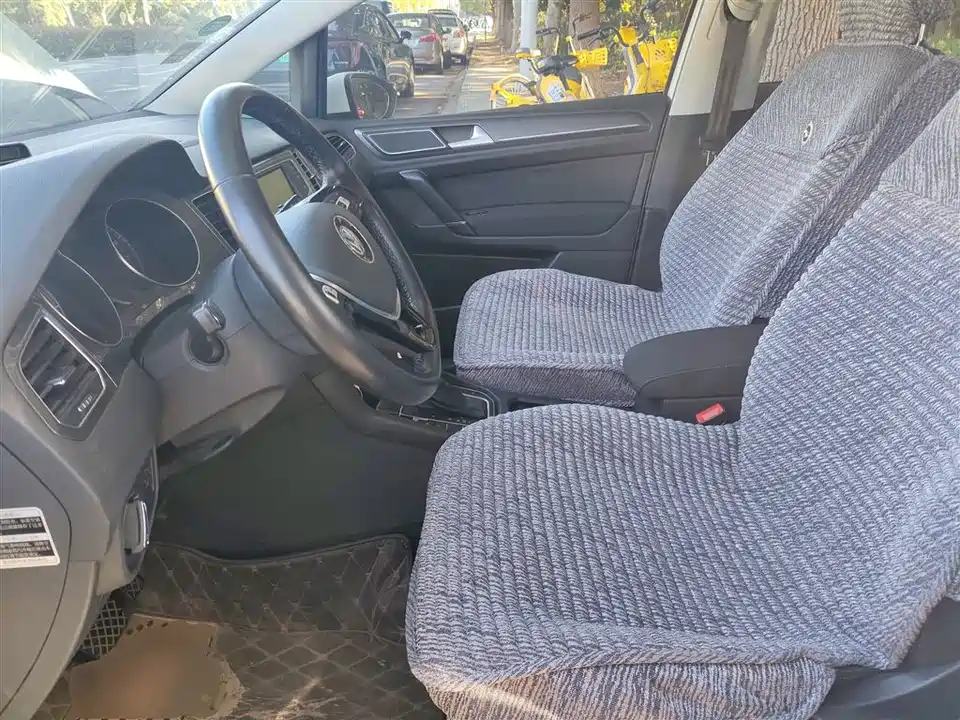 Volkswagen Golf*Jiayu