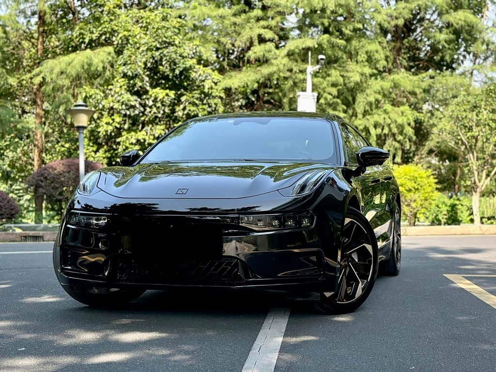 Zeekr 001