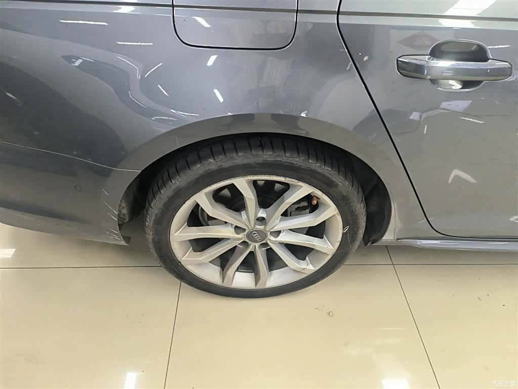 Audi A4L, 2019 26