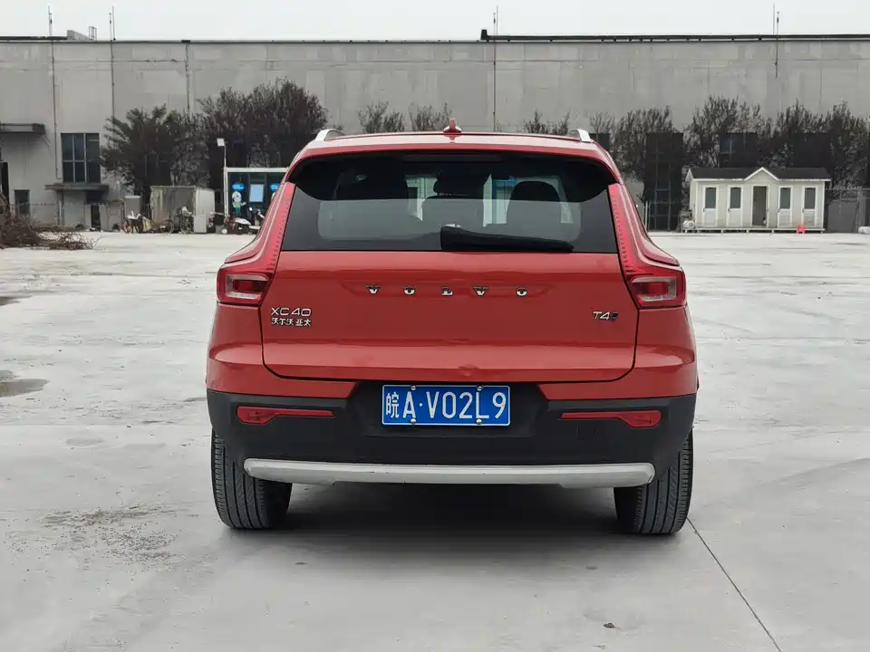 Volvo XC40