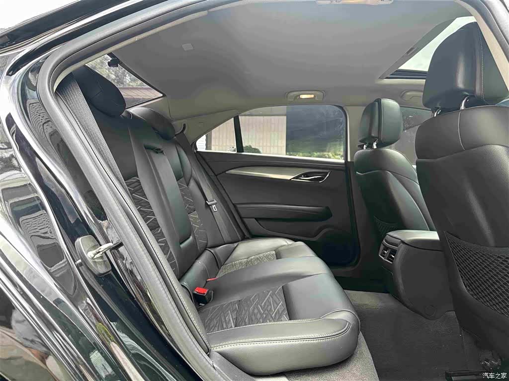 Cadillac ATS-L, 2018 15