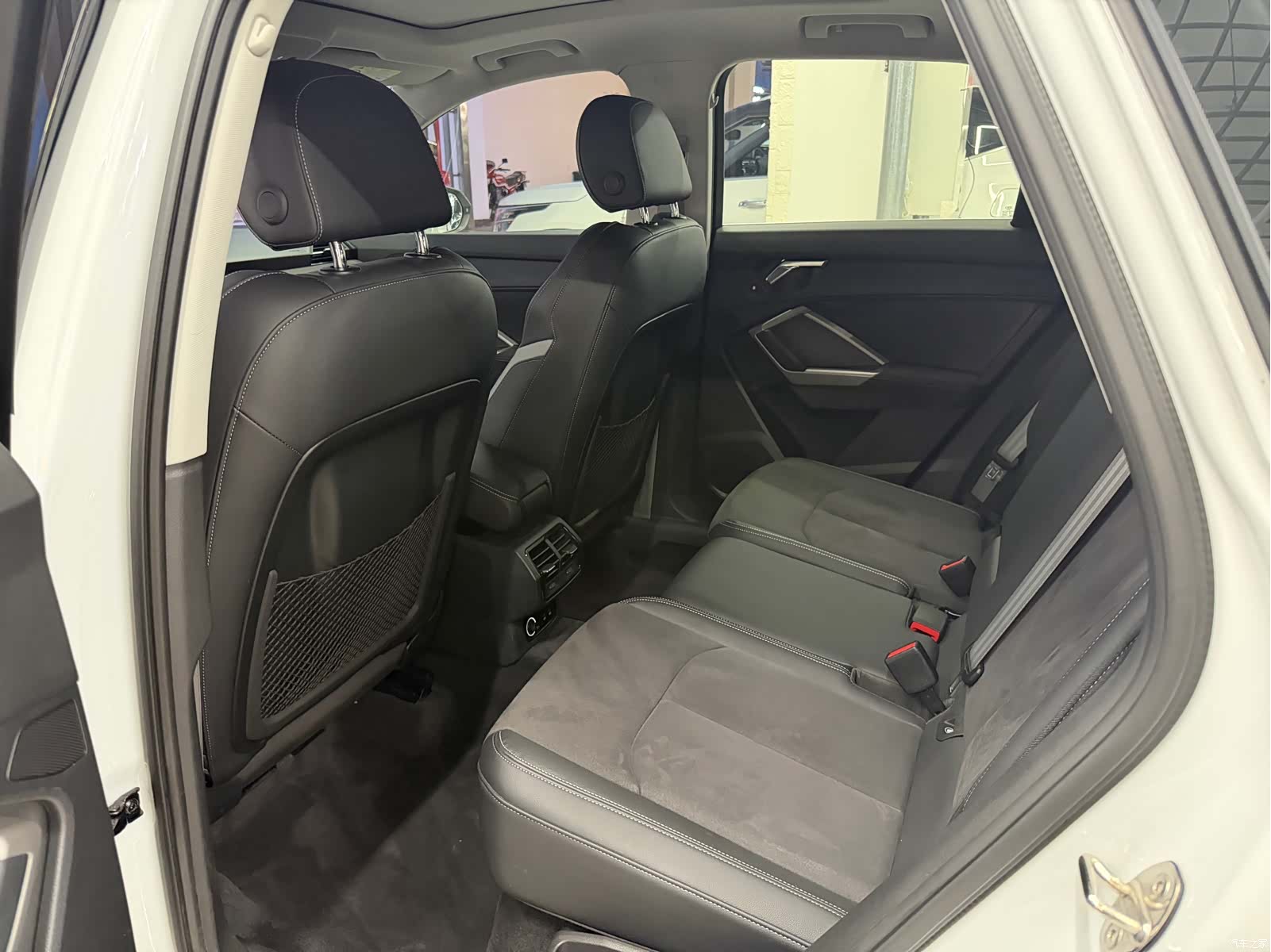 Audi Q3, 2023 14