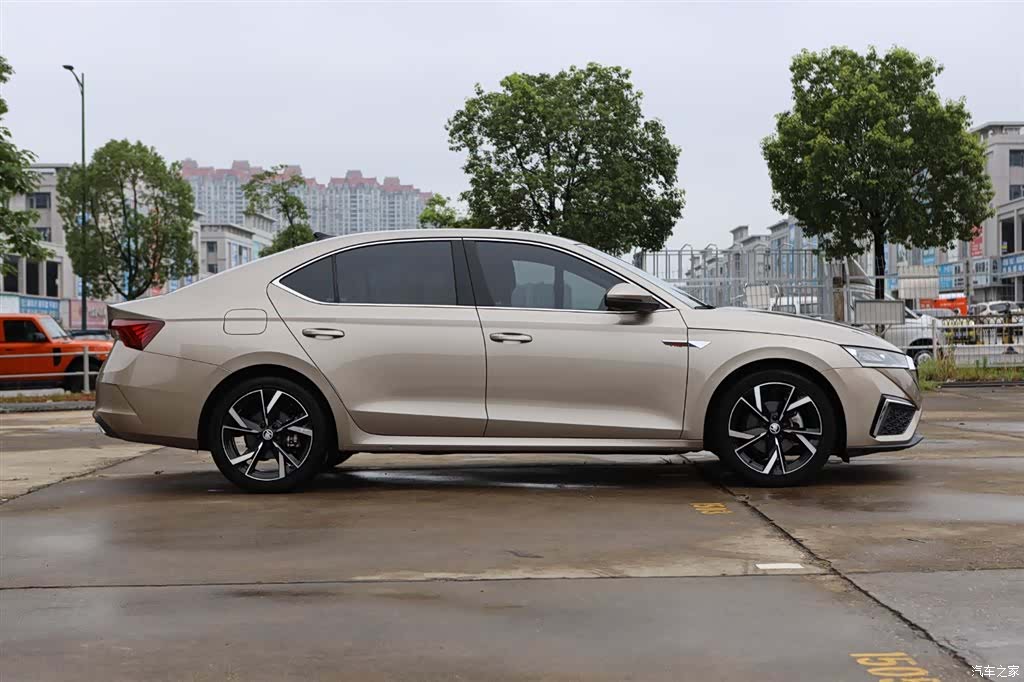 Skoda Octavia, 2022 10