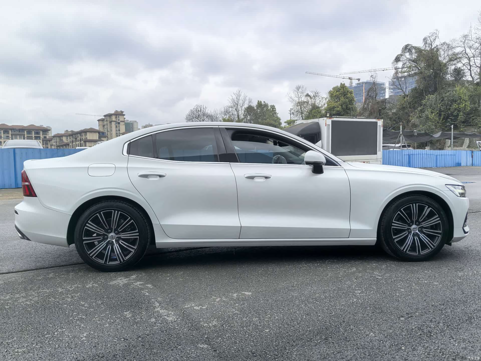 Volvo S60, 2021 все фото
