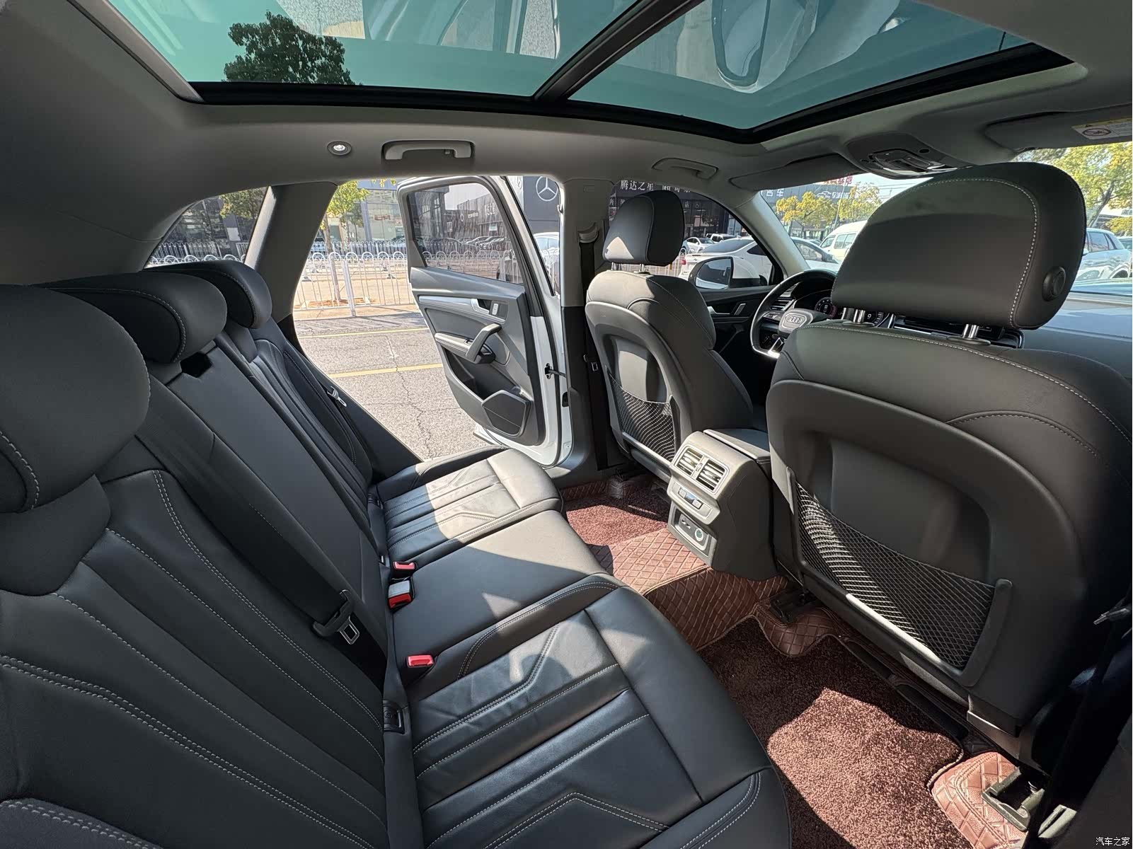 Audi Q5L, 2023 12
