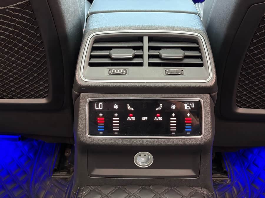 Audi A6L 2022, фото 11