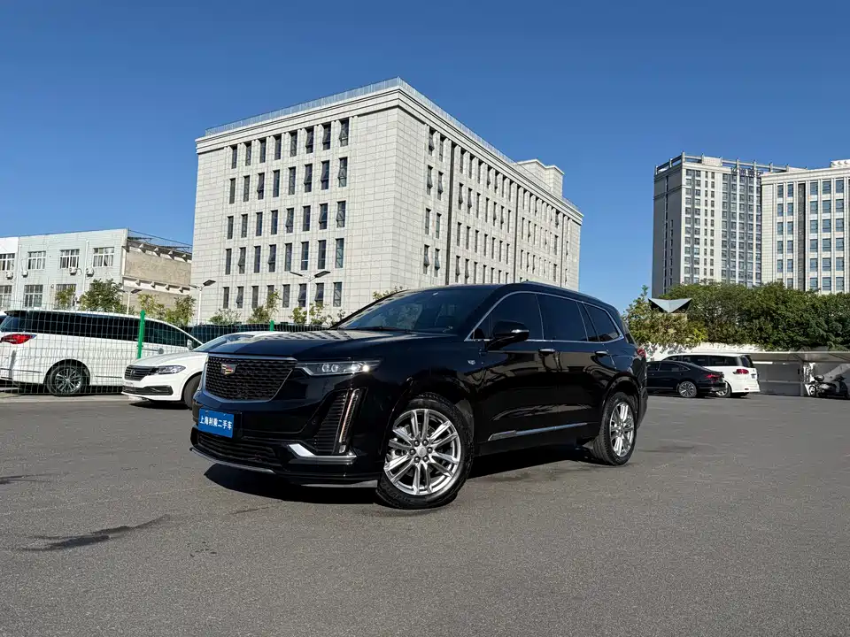 Cadillac XT6