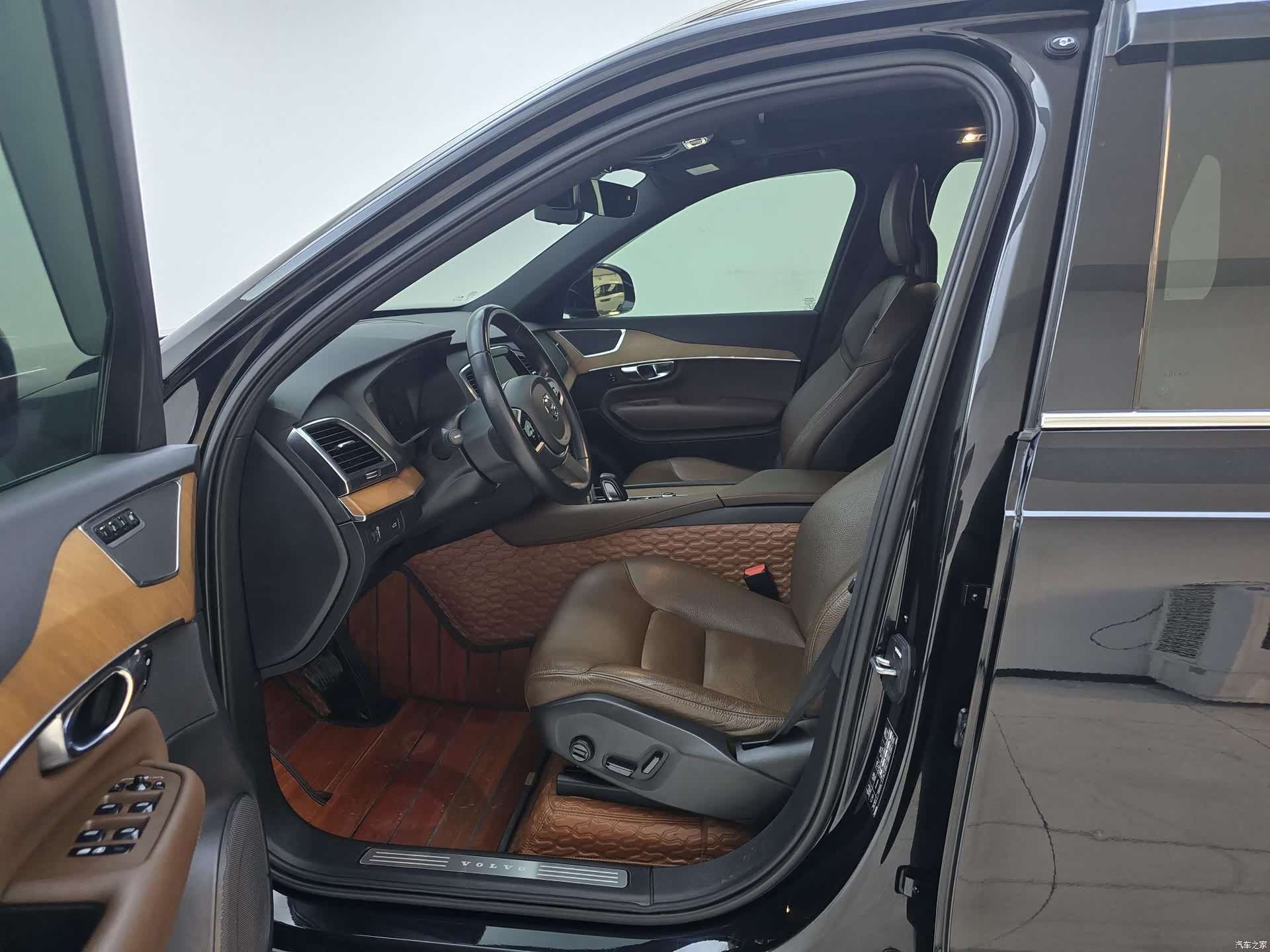 Volvo XC90, 2020 12
