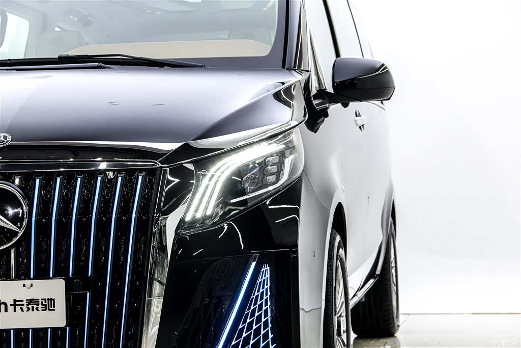 Mercedes-Benz 7, 2024 7