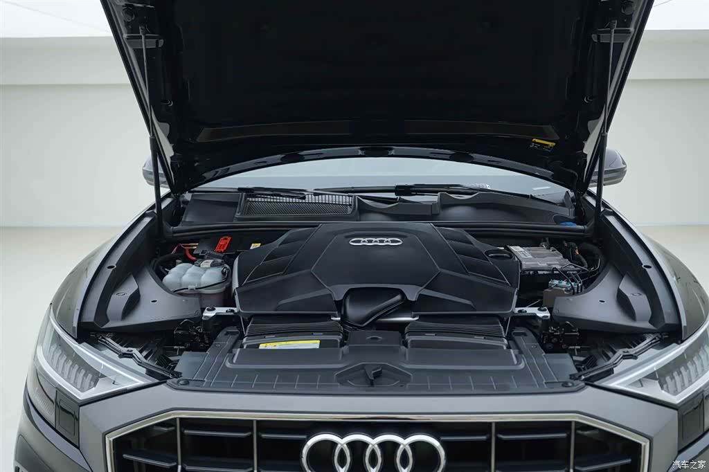 Audi Q8, 2020 7