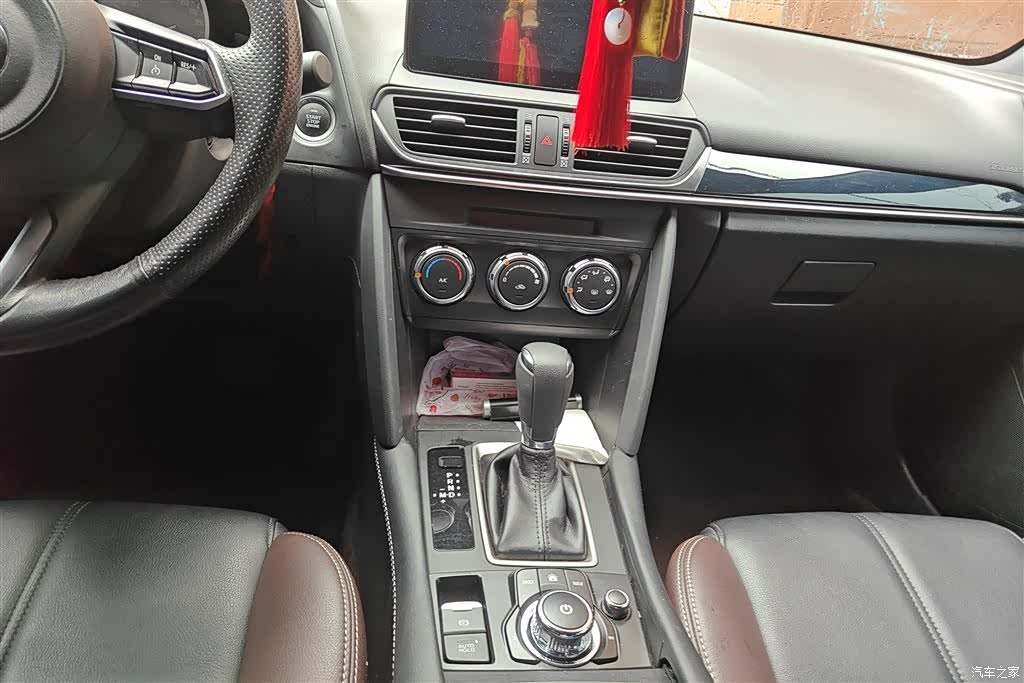 Mazda CX-4, 2022 12