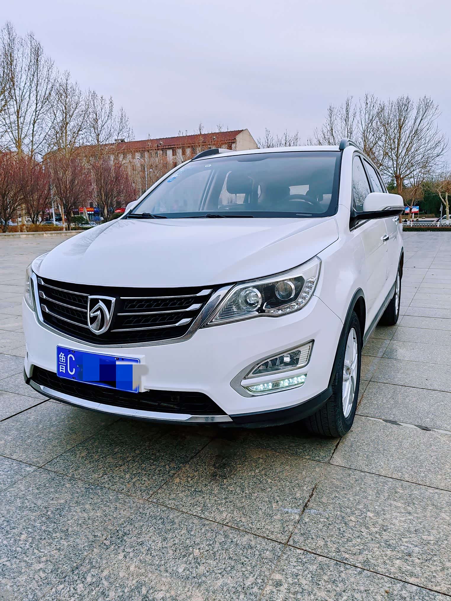 Wuling 560, 2016 1