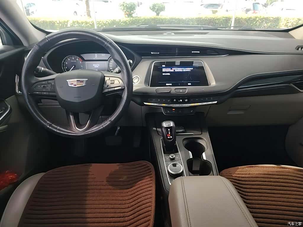 Cadillac XT4, 2019 10
