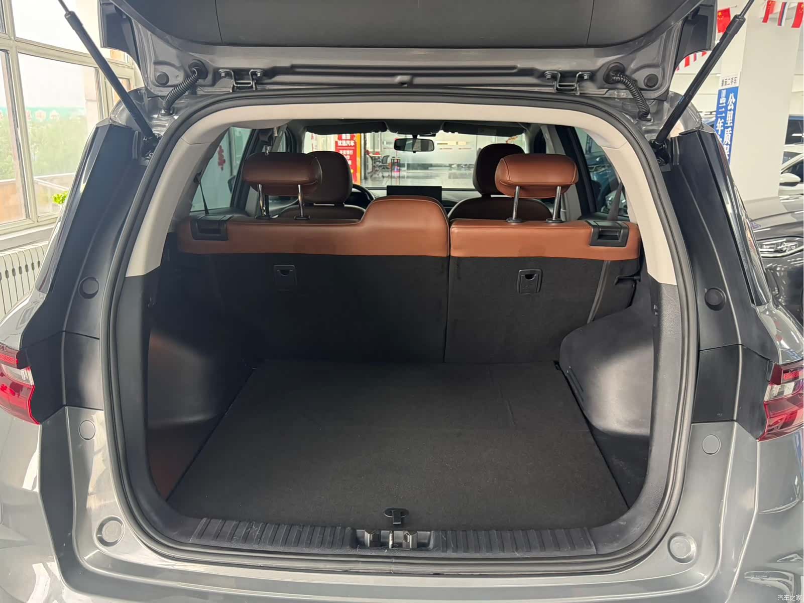 Geely X6, 2022 14