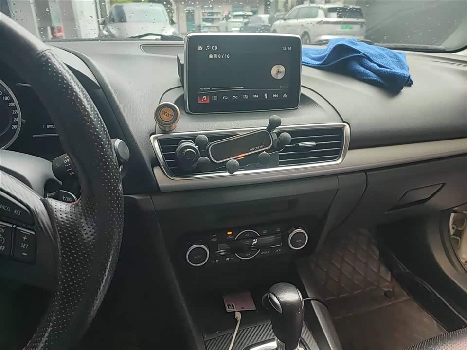 Mazda 3 Angkesaila Mazda 3 Angkesaila