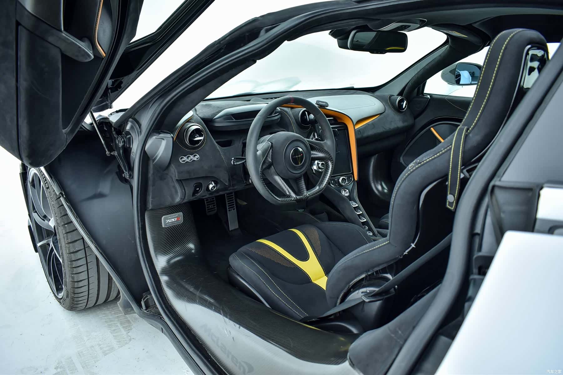McLaren 720S, 2019 8
