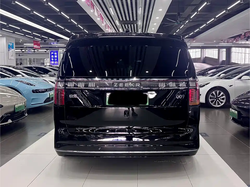 Zeekr 009