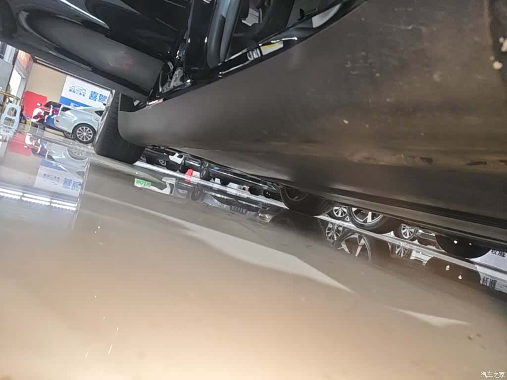 Tesla Model Y, 2023 21