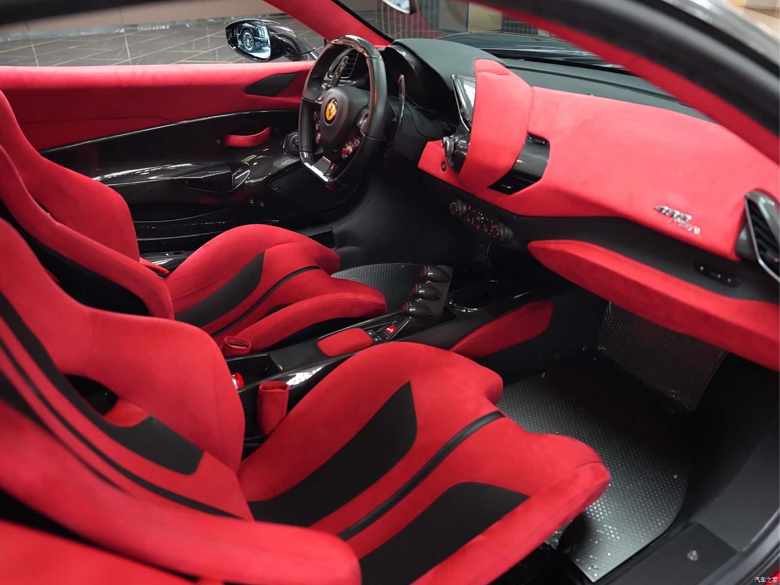Ferrari 488, 2019 13