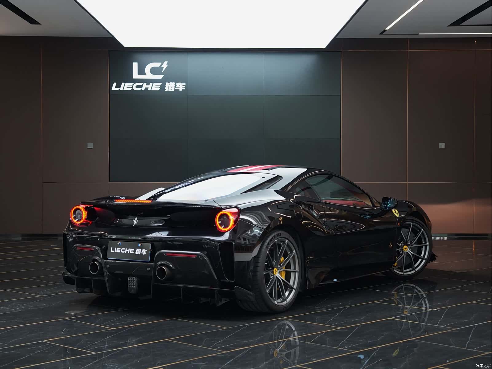 Ferrari 488, 2019 25