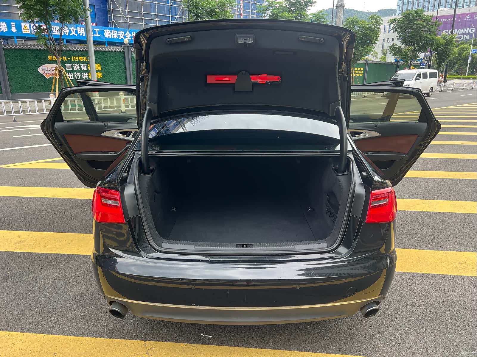 Audi A6L, 2014 16