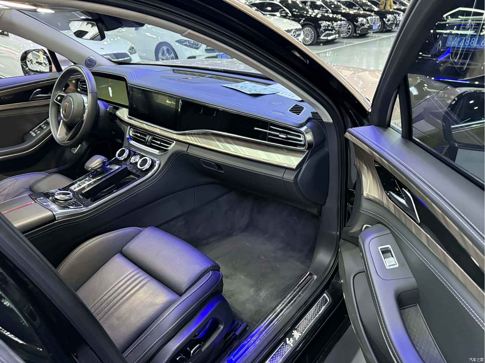 Hongqi H9, 2020 10