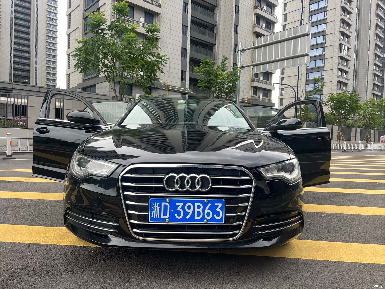 Audi A6L, 2014 1