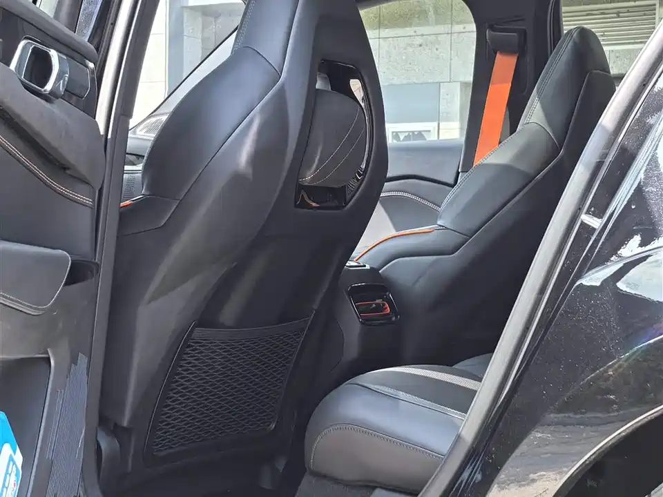 Lynk & Co 02 Hatchback