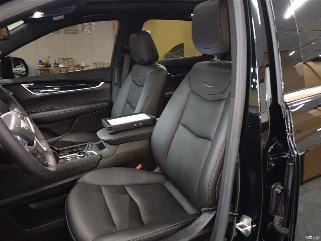 Cadillac XT5, 2023 12