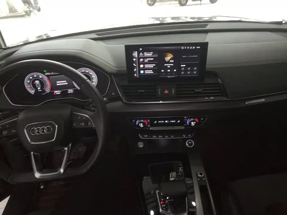 Audi Q5L Sportback