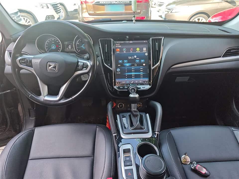 Zotye SR7 Zotye SR7