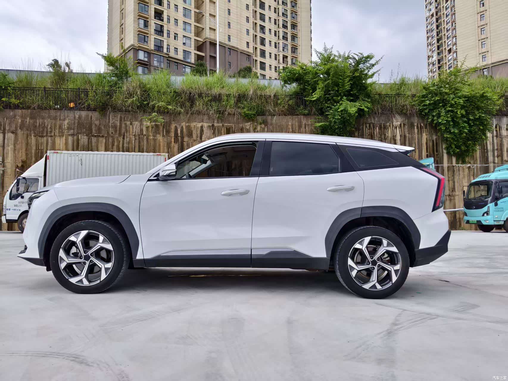 Geely Boyue, 2023 17