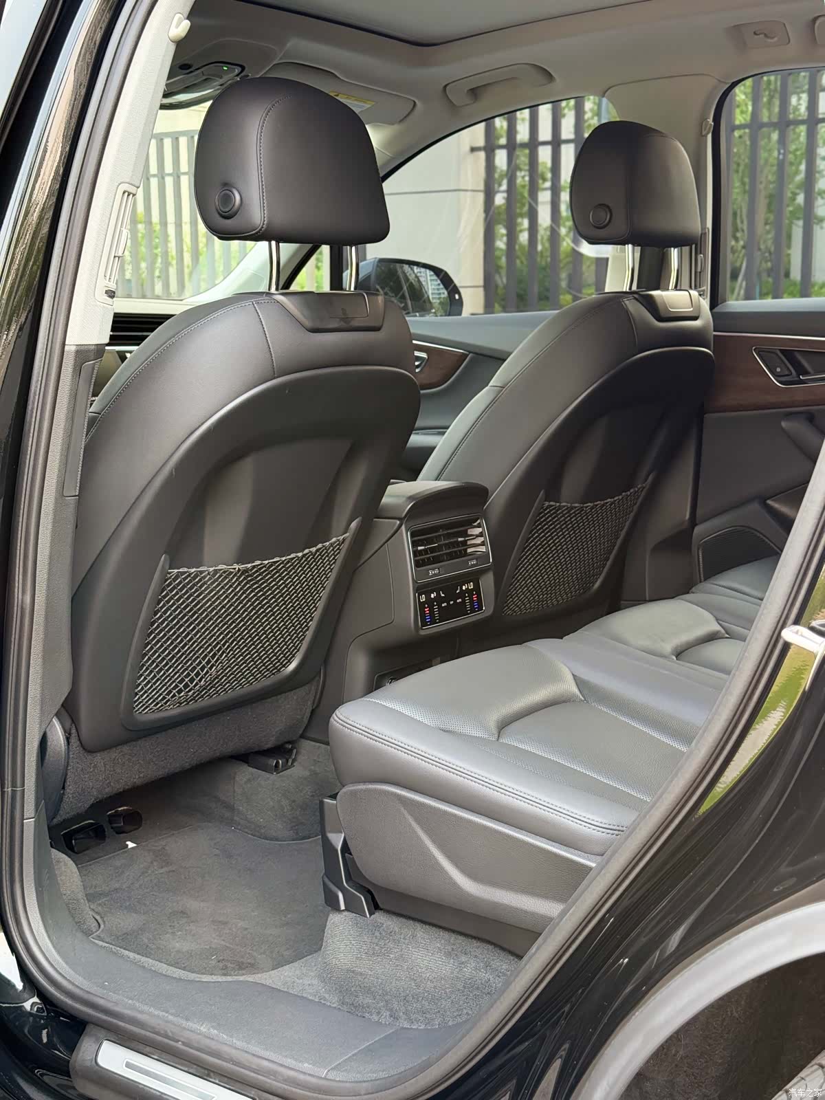 Audi Q7, 2023 9
