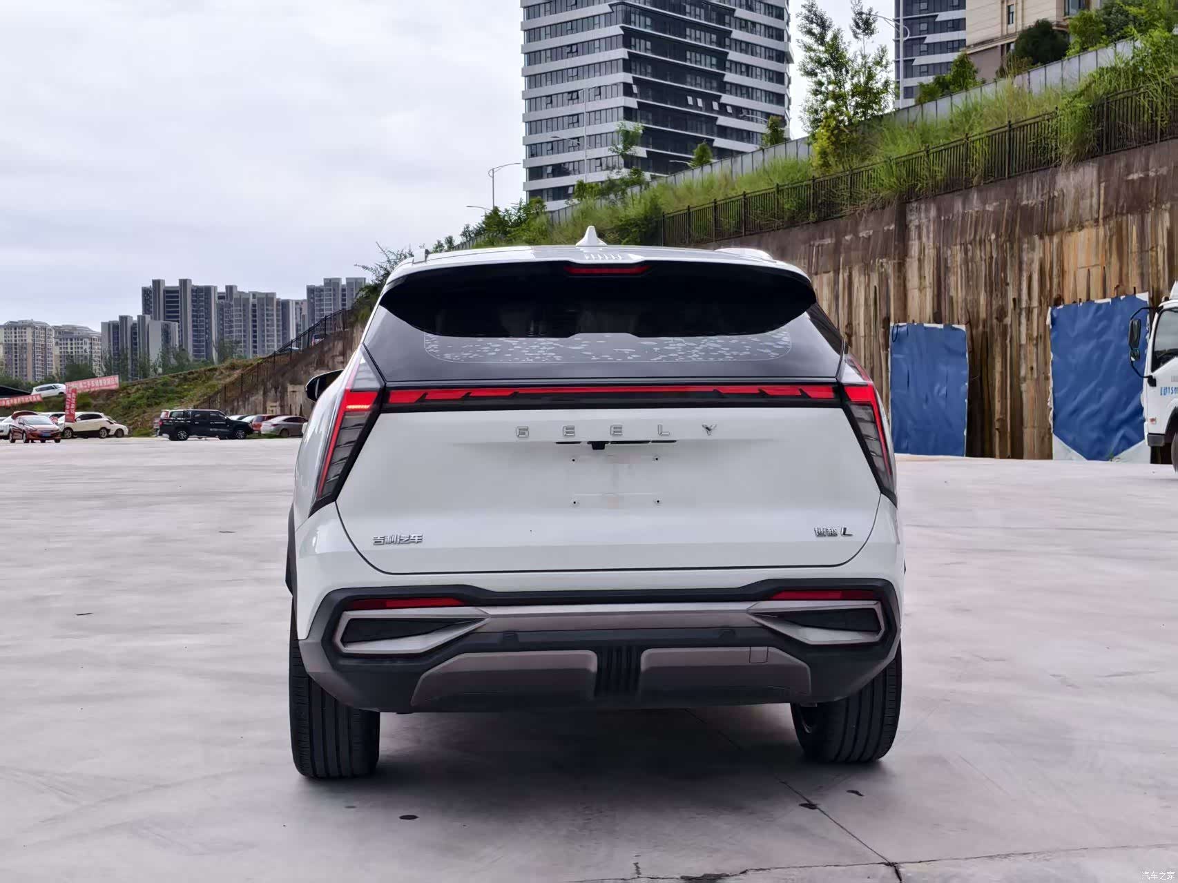 Geely Boyue, 2023 15