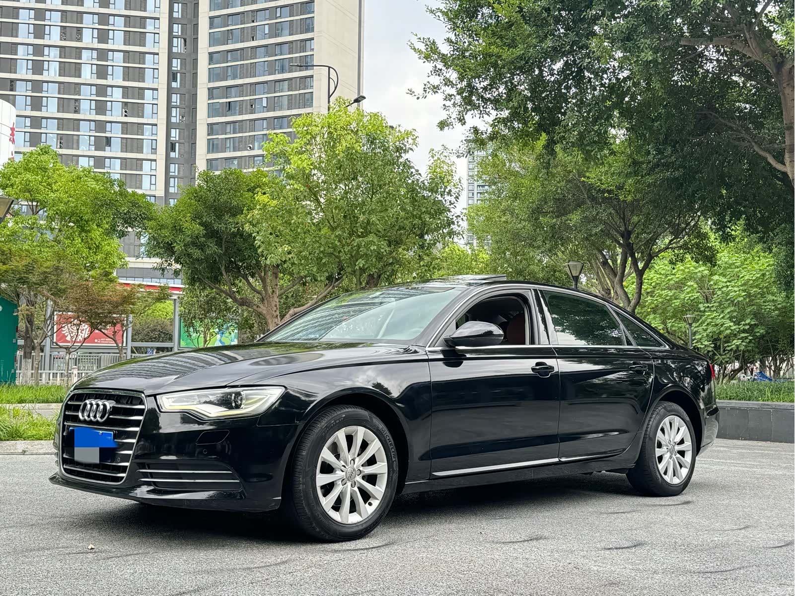 Audi A6L, 2014 1