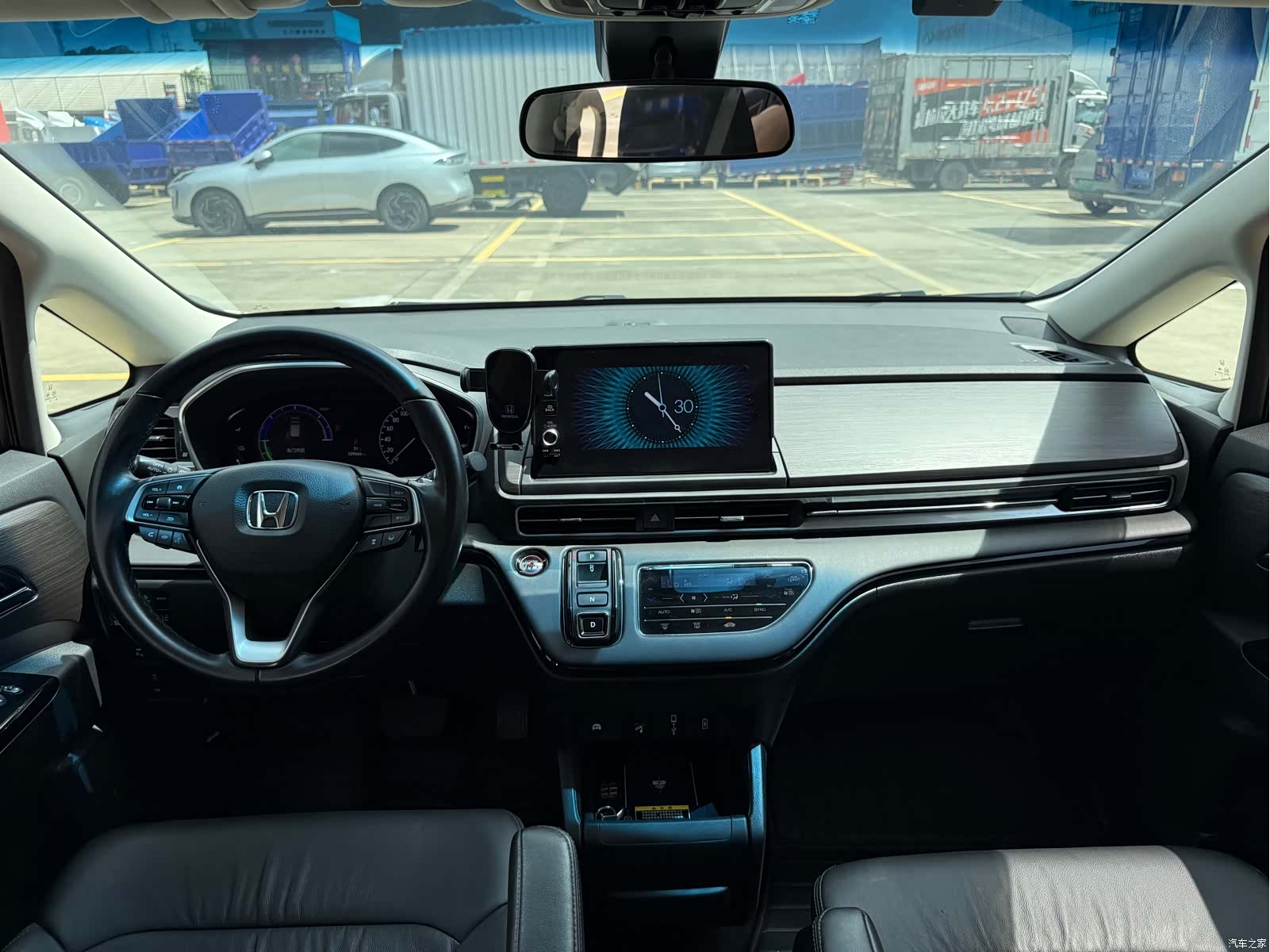 Honda Elysion, 2022 10