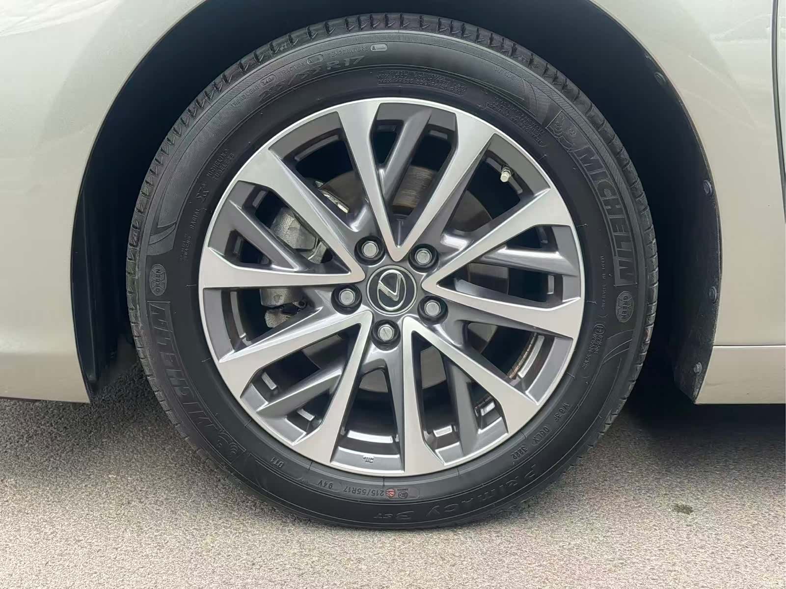 Lexus ES, 2023 20