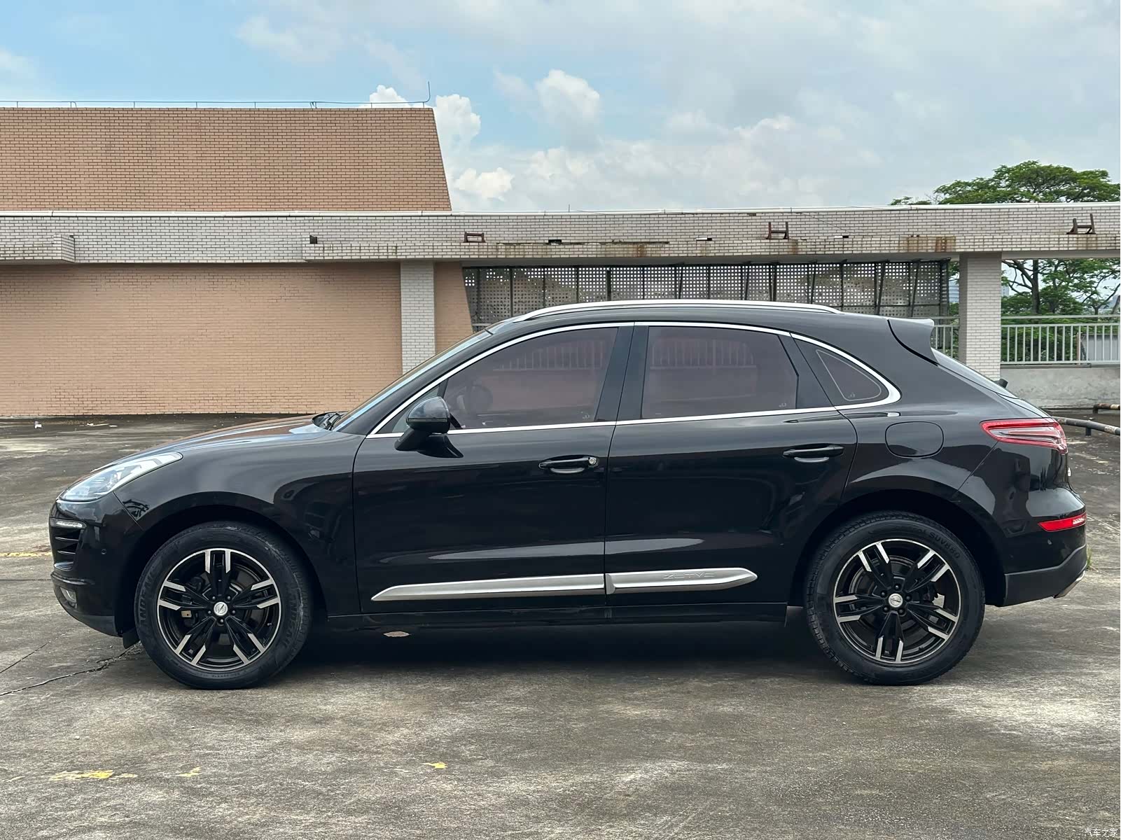 Zotye SR9, 2017 8