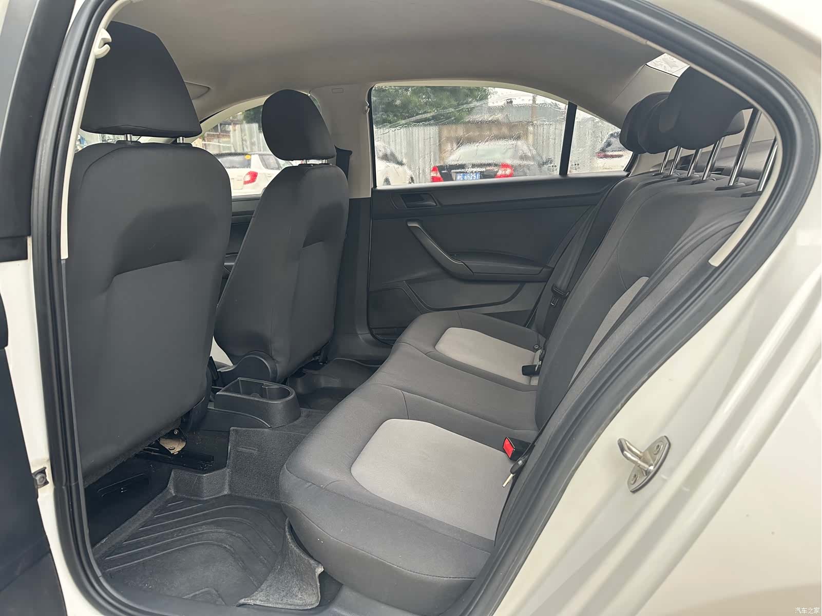 Skoda Rapid, 2019 11