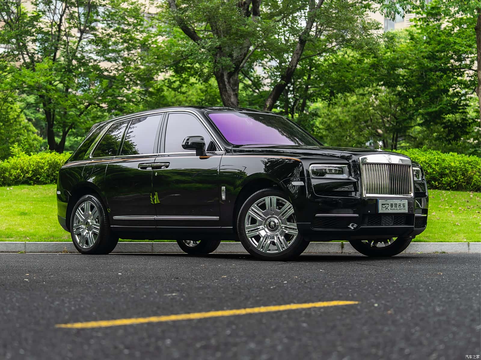 Rolls-Royce Cullinan, 2022 3