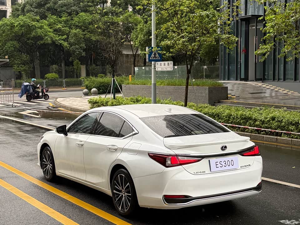 Lexus ES Lexus ES