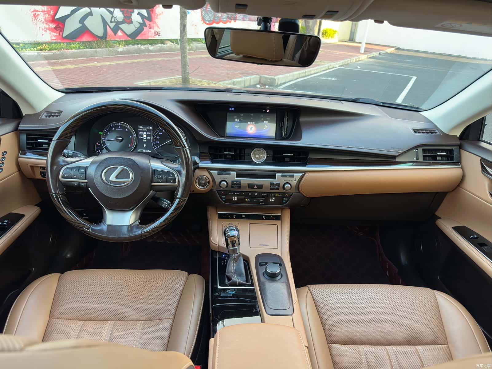 Lexus ES, 2017 10