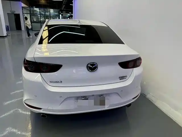 Mazda 3 Angkesaila